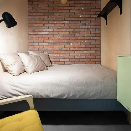 Cool Place Apart Otel Prag
