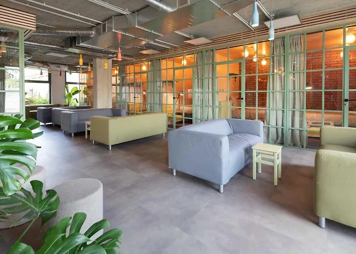 Cool Place アパートホテル プラハ